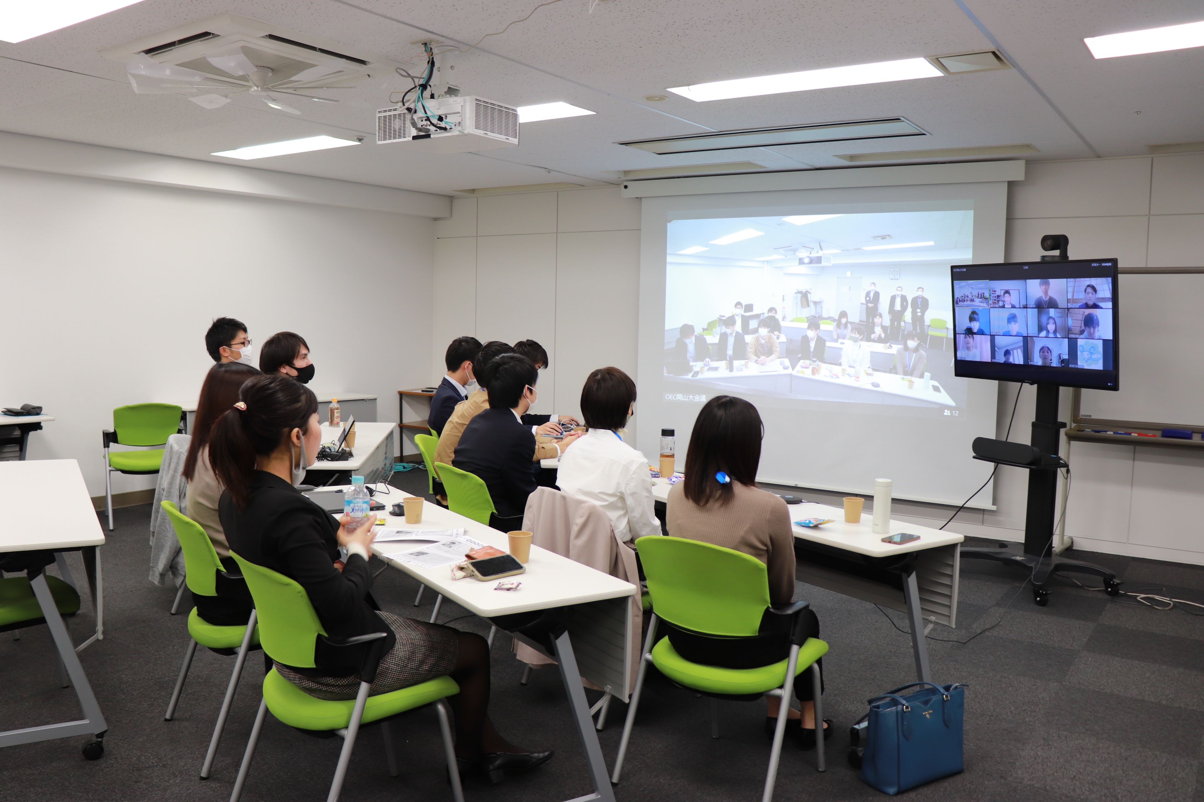 オンライン「内定者懇親会」を行いました